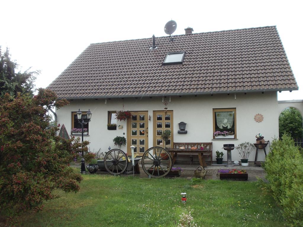 Gaestehaus Katharina Apartamento Müllenbach Quarto foto